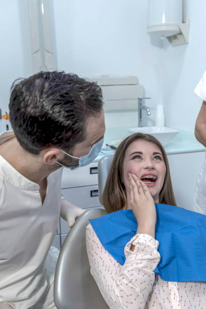 Best Weekend Emergency Dentist in Oskaloosa, KS